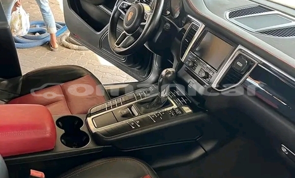 Buy Used Nissan Rogue Black Car in as–Suwayq in al-Batinah Buy Used Nissan Rogue Black Car in as–Suwayq in al-Batinah