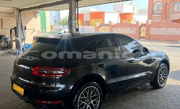 Buy Used Nissan Rogue Black Car in as–Suwayq in al-Batinah Buy Used Nissan Rogue Black Car in as–Suwayq in al-Batinah