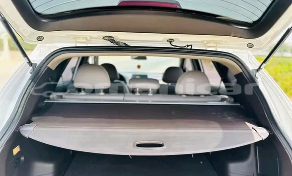 Buy Used Toyota Camry White Car in Matrah in Masqat Buy Used Toyota Camry White Car in Matrah in Masqat