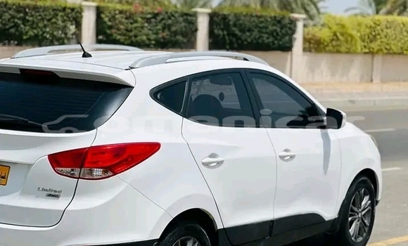 Buy Used Toyota Camry White Car in Matrah in Masqat Buy Used Toyota Camry White Car in Matrah in Masqat