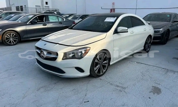 Buy Used Mercedes-Benz C–Class White Car in Saham in al-Batinah Buy Used Mercedes-Benz C–Class White Car in Saham in al-Batinah