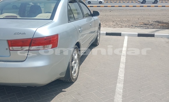 Buy Used Hyundai Sonata Silver Car in Suhar in al-Batinah Buy Used Hyundai Sonata Silver Car in Suhar in al-Batinah