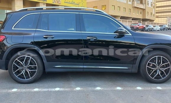 Buy Used Mercedes-Benz E200 Black Car in Muscat in Masqat Buy Used Mercedes-Benz E200 Black Car in Muscat in Masqat
