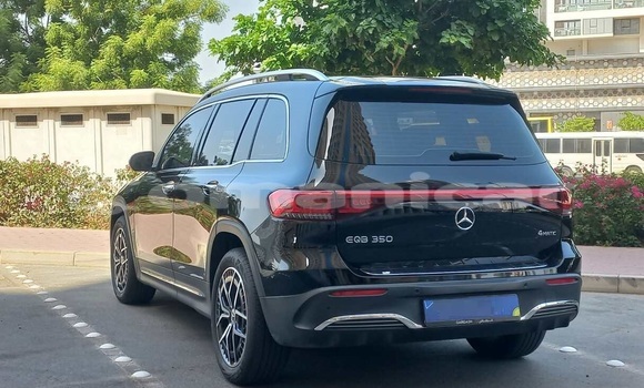 Buy Used Mercedes-Benz E200 Black Car in Muscat in Masqat Buy Used Mercedes-Benz E200 Black Car in Muscat in Masqat