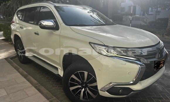 Buy Used Mitsubishi Montero Sport White Car in Muscat in Masqat Buy Used Mitsubishi Montero Sport White Car in Muscat in Masqat