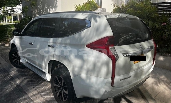 Buy Used Mitsubishi Montero Sport White Car in Muscat in Masqat Buy Used Mitsubishi Montero Sport White Car in Muscat in Masqat