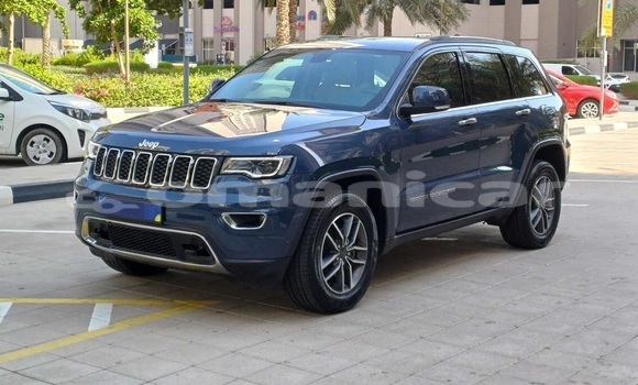 Buy Used Jeep Grand Cherokee Blue Car in Muscat in Masqat Buy Used Jeep Grand Cherokee Blue Car in Muscat in Masqat