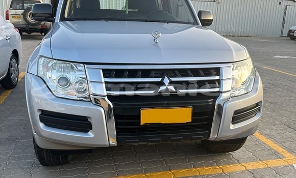 Buy Used Mitsubishi Pajero Other Car in Azaiba in Masqat Buy Used Mitsubishi Pajero Other Car in Azaiba in Masqat