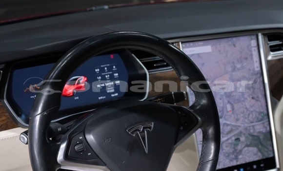 Buy Used Tesla Model S Red Car in Al khuwair in al-Batinah Buy Used Tesla Model S Red Car in Al khuwair in al-Batinah