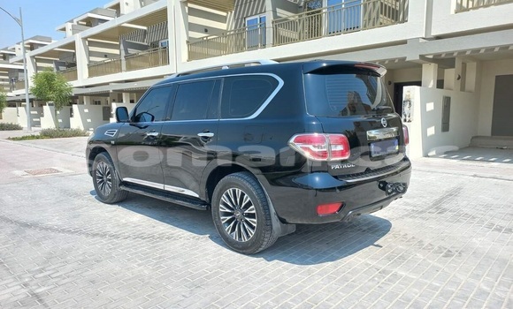 Buy Used Nissan Patrol Black Car in Muscat in Masqat Buy Used Nissan Patrol Black Car in Muscat in Masqat