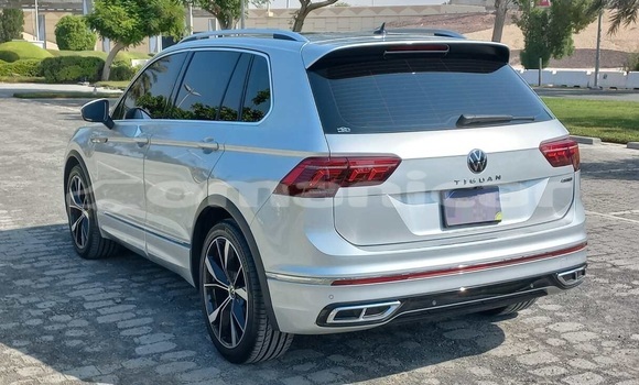 Buy Used Volkswagen Tiguan Silver Car in Muscat in Masqat Buy Used Volkswagen Tiguan Silver Car in Muscat in Masqat