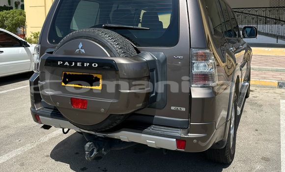 Buy Used Mitsubishi Pajero Brown Car in Muscat in Masqat Buy Used Mitsubishi Pajero Brown Car in Muscat in Masqat
