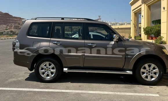 Buy Used Mitsubishi Pajero Brown Car in Muscat in Masqat Buy Used Mitsubishi Pajero Brown Car in Muscat in Masqat