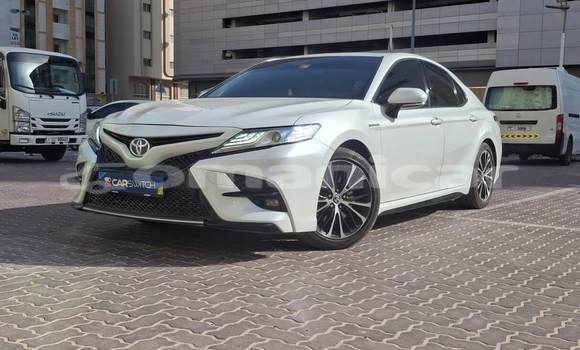 Buy Used Toyota Camry White Car in Muscat in Masqat Buy Used Toyota Camry White Car in Muscat in Masqat