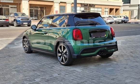 Buy Used MINI Cooper Green Car in Muscat in Masqat Buy Used MINI Cooper Green Car in Muscat in Masqat