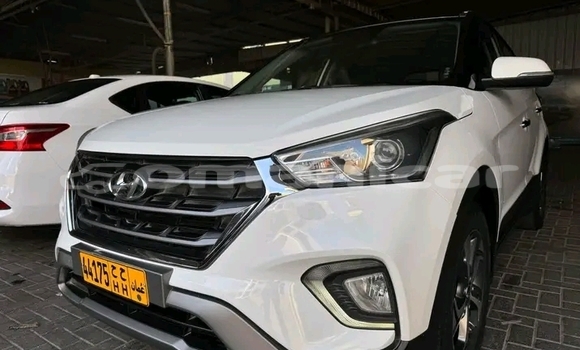 Buy Used Toyota RAV4 White Car in as–Suwayq in al-Batinah Buy Used Toyota RAV4 White Car in as–Suwayq in al-Batinah