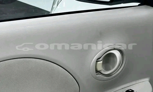 Buy Used Nissan Auster White Car in as–Suwayq in al-Batinah Buy Used Nissan Auster White Car in as–Suwayq in al-Batinah