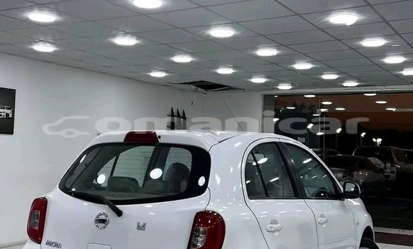 Buy Used Nissan Auster White Car in as–Suwayq in al-Batinah Buy Used Nissan Auster White Car in as–Suwayq in al-Batinah