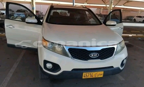Buy Used Honda Civic White Car in as–Suwayq in al-Batinah Buy Used Honda Civic White Car in as–Suwayq in al-Batinah