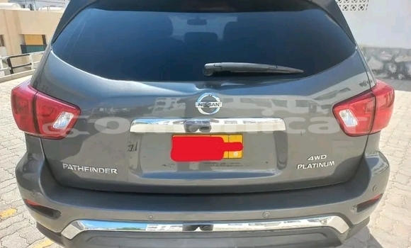 Buy Used Nissan Pathfinder Other Car in ar–Rustaq in al-Batinah Buy Used Nissan Pathfinder Other Car in ar–Rustaq in al-Batinah