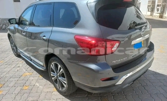 Buy Used Nissan Pathfinder Other Car in ar–Rustaq in al-Batinah Buy Used Nissan Pathfinder Other Car in ar–Rustaq in al-Batinah