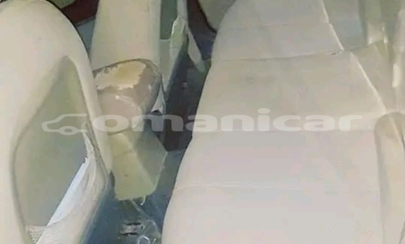 Buy Used Hyundai Elantra White Car in ar–Rustaq in al-Batinah Buy Used Hyundai Elantra White Car in ar–Rustaq in al-Batinah