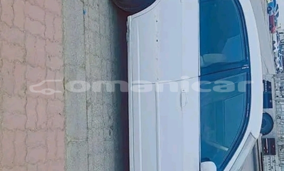 Buy Used Honda Accord White Car in as–Suwayq in al-Batinah Buy Used Honda Accord White Car in as–Suwayq in al-Batinah