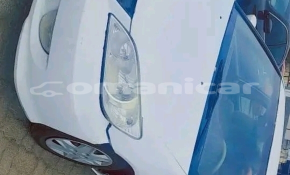 Buy Used Honda Accord White Car in as–Suwayq in al-Batinah Buy Used Honda Accord White Car in as–Suwayq in al-Batinah
