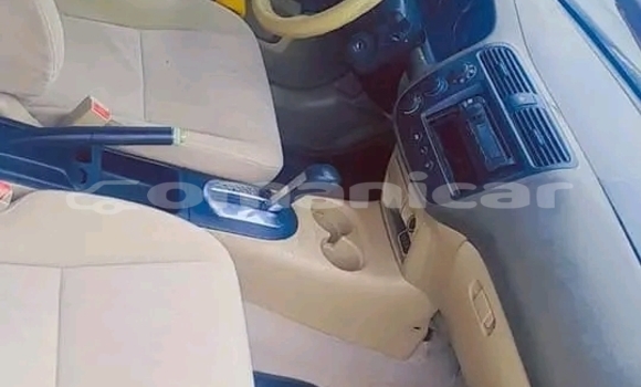 Buy Used Honda Accord White Car in as–Suwayq in al-Batinah Buy Used Honda Accord White Car in as–Suwayq in al-Batinah