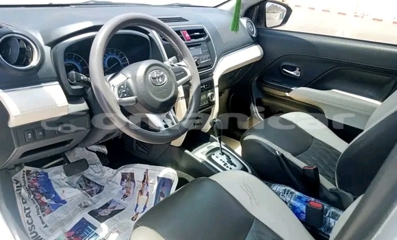 Buy Used Toyota Rush White Car in as–Sib in Masqat Buy Used Toyota Rush White Car in as–Sib in Masqat