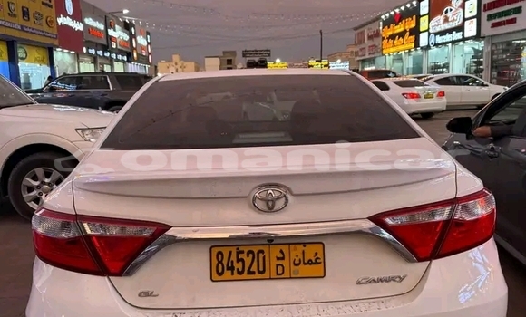 Buy Used Toyota Camry White Car in as–Sib in Masqat Buy Used Toyota Camry White Car in as–Sib in Masqat