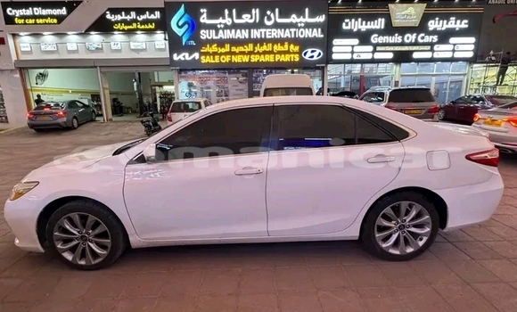 Buy Used Toyota Camry White Car in as–Sib in Masqat Buy Used Toyota Camry White Car in as–Sib in Masqat