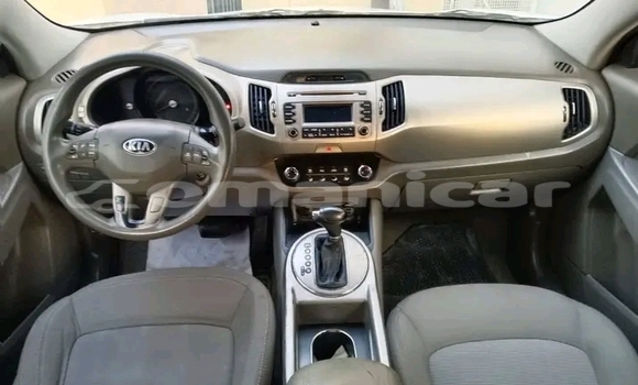 Buy Used Kia Sportage White Car in as–Sib in Masqat Buy Used Kia Sportage White Car in as–Sib in Masqat