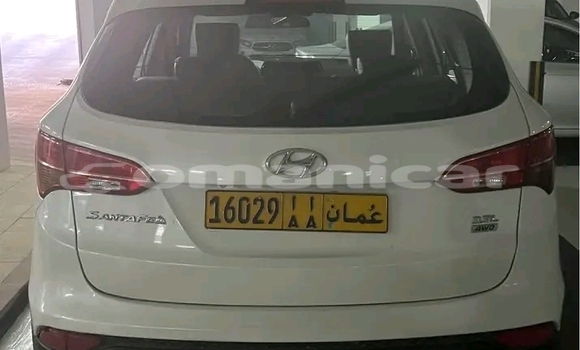 Buy Used Hyundai Santa Fe White Car in ar–Rustaq in al-Batinah Buy Used Hyundai Santa Fe White Car in ar–Rustaq in al-Batinah