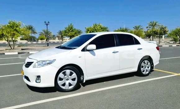 Buy Used Toyota Corolla White Car in Matrah in Masqat Buy Used Toyota Corolla White Car in Matrah in Masqat
