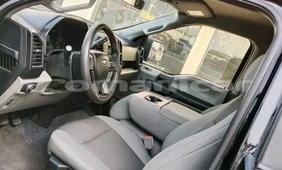 Buy Used Toyota RAV4 Black Car in Nizwa in ad-Dakhiliyah Buy Used Toyota RAV4 Black Car in Nizwa in ad-Dakhiliyah