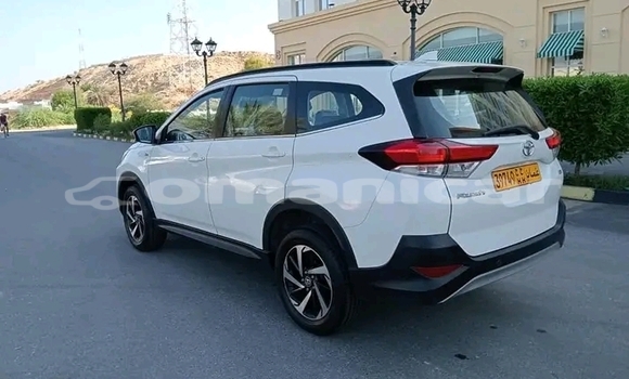 Buy Used Toyota Rush White Car in ar–Rustaq in al-Batinah Buy Used Toyota Rush White Car in ar–Rustaq in al-Batinah