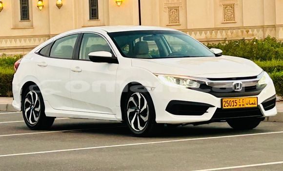 Buy Used Honda Civic White Car in Muscat in Masqat Buy Used Honda Civic White Car in Muscat in Masqat