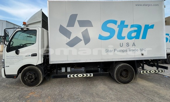 Buy Used Hino 300 Series White Truck in Suhar in al-Batinah Buy Used Hino 300 Series White Truck in Suhar in al-Batinah
