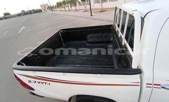 Buy Used Toyota Hilux White Car in Muscat in Masqat Buy Used Toyota Hilux White Car in Muscat in Masqat