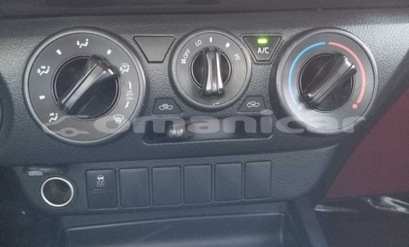 Buy Used Toyota Hilux White Car in Muscat in Masqat Buy Used Toyota Hilux White Car in Muscat in Masqat