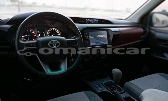 Buy Used Toyota Hilux White Car in Muscat in Masqat Buy Used Toyota Hilux White Car in Muscat in Masqat