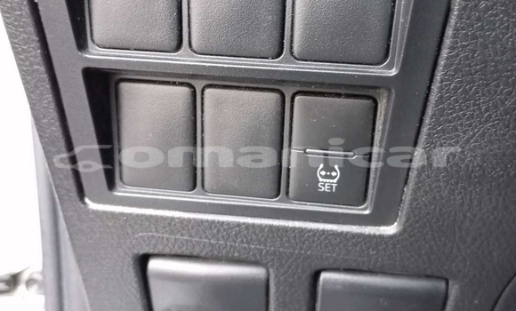 Buy Used Toyota Hilux White Car in Muscat in Masqat Buy Used Toyota Hilux White Car in Muscat in Masqat