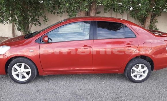 Buy Used Toyota Yaris Red Car in Muscat in Masqat Buy Used Toyota Yaris Red Car in Muscat in Masqat