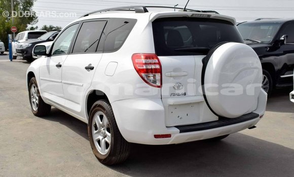 Buy Import Toyota 4Runner White Car in Import - Dubai in Dhufar Buy Import Toyota 4Runner White Car in Import - Dubai in Dhufar