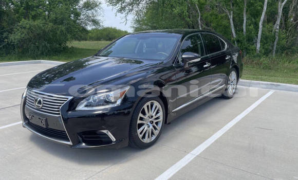 Buy Used Lexus LS Black Car in Muscat in Masqat