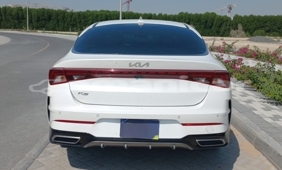 Buy Used Kia K5 White Car in Muscat in Masqat Buy Used Kia K5 White Car in Muscat in Masqat