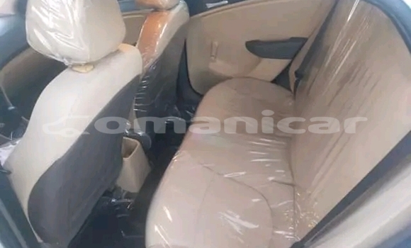 Buy Used Toyota RAV4 White Car in as–Suwayq in al-Batinah Buy Used Toyota RAV4 White Car in as–Suwayq in al-Batinah