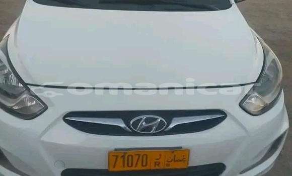 Buy Used Toyota RAV4 White Car in as–Suwayq in al-Batinah Buy Used Toyota RAV4 White Car in as–Suwayq in al-Batinah