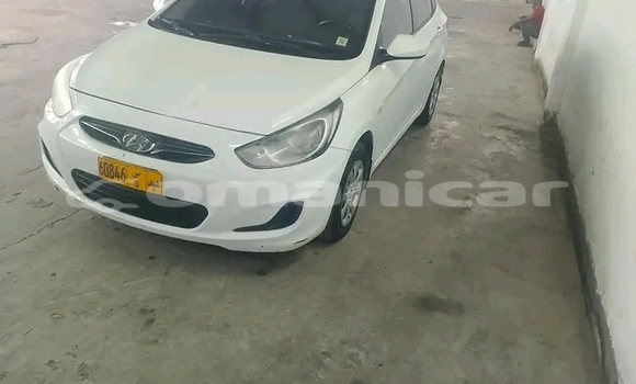Buy Used Honda Civic White Car in as–Sib in Masqat Buy Used Honda Civic White Car in as–Sib in Masqat
